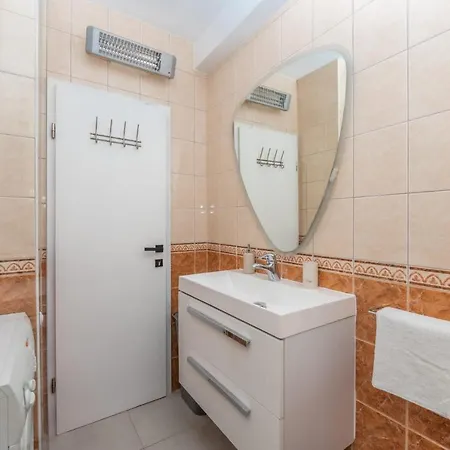 Appartement Erholung Free Garage Space Makarska